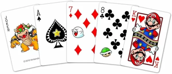Opisyal na Super Mario na naglalaro ng mga kard